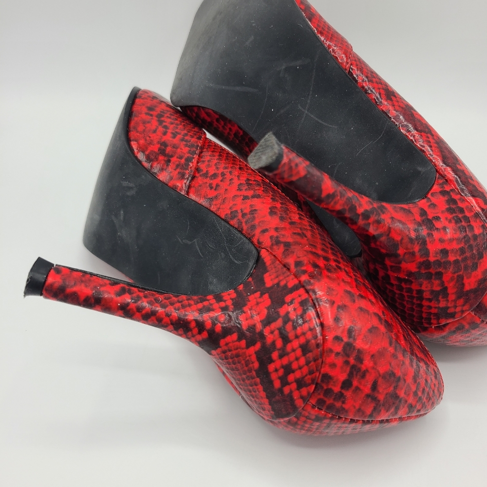 Rampage Maria Red Black Snakeskin Print Pointed Toe Heels Pumps 6.5 - Picture 10 of 13